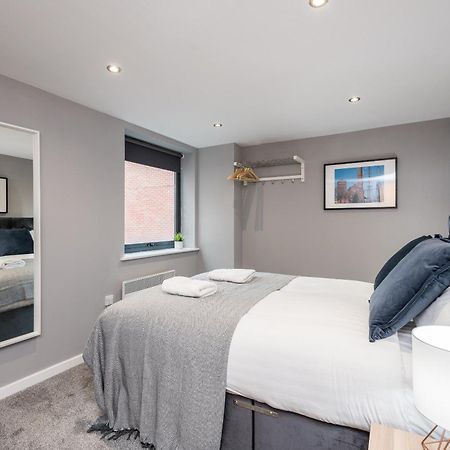 Host Apartments - Contemporary 3 Bed Apt With Balcony - Perfect For Long Stays Liverpool Exteriör bild