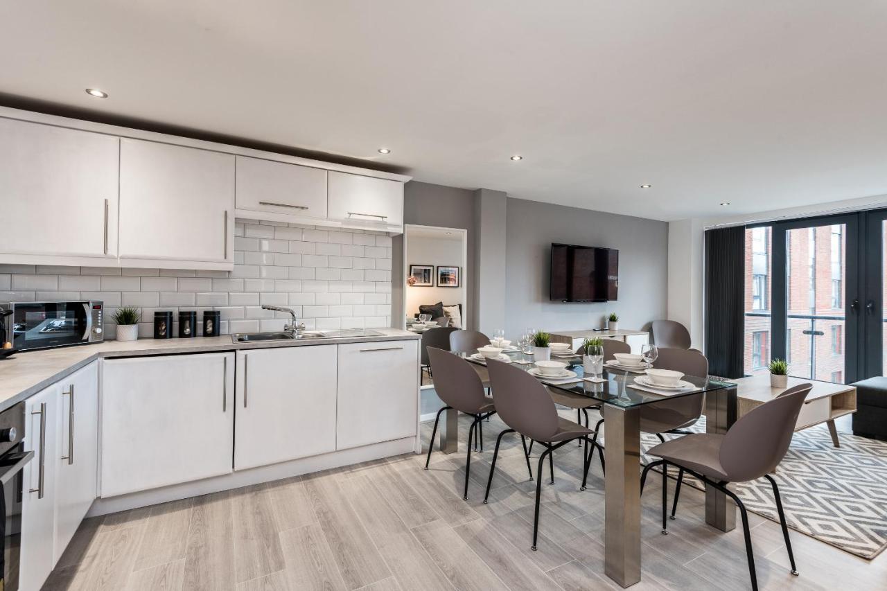 Host Apartments - Contemporary 3 Bed Apt With Balcony - Perfect For Long Stays Liverpool Exteriör bild